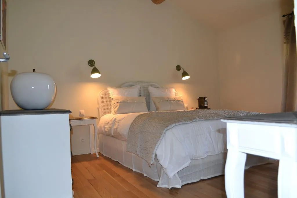 Bed and Breakfast Mas A L'Improviste Maillane 3*,