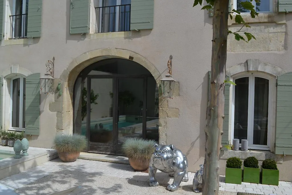 Mas A L'Improviste Bed & Breakfast Maillane 3*,  France