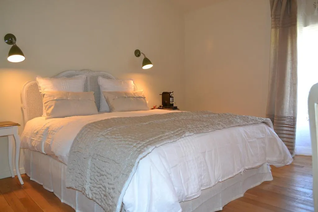 Mas A L'Improviste Bed & Breakfast Maillane 3*,  France