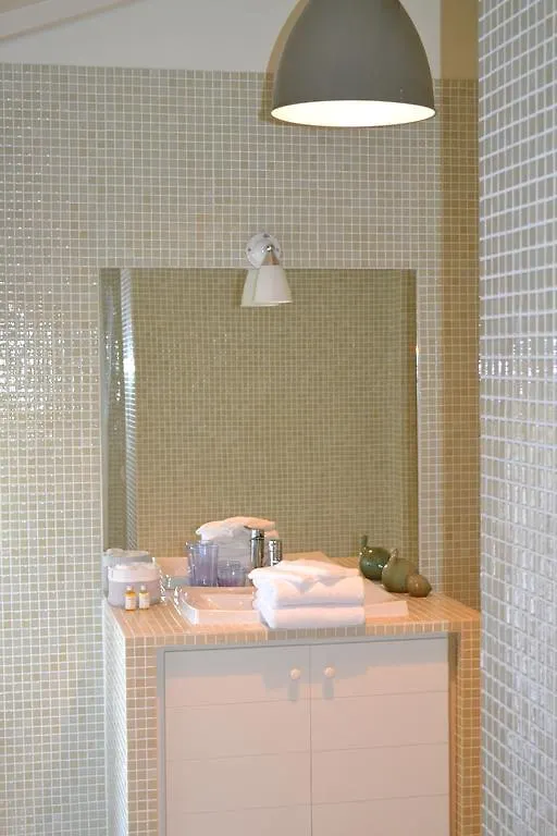 Mas A L'Improviste Bed & Breakfast Maillane